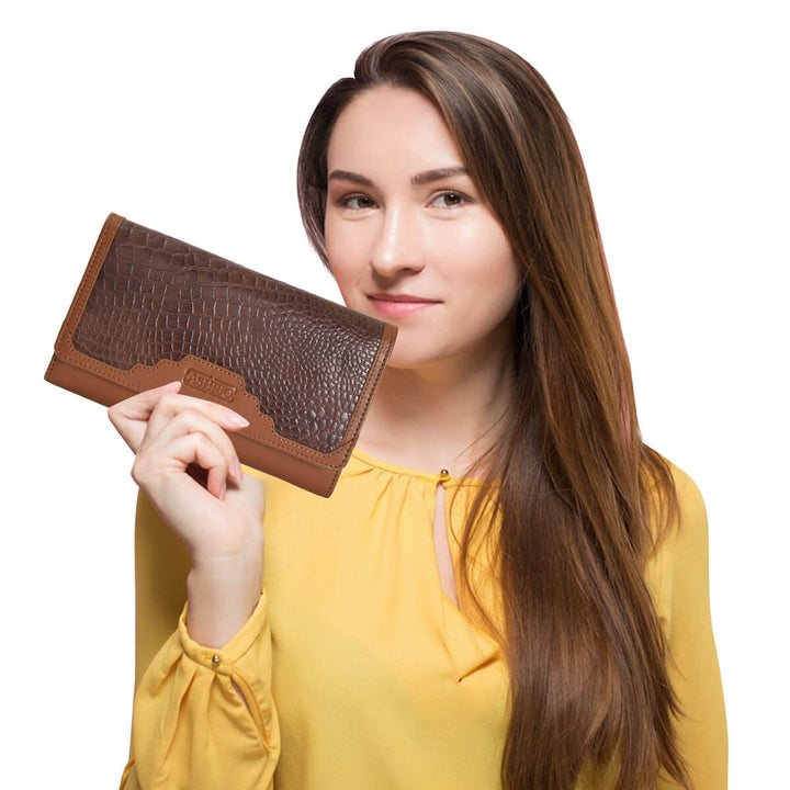 Croco Clutch Wallet Brown